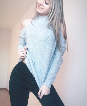 Валя, 26